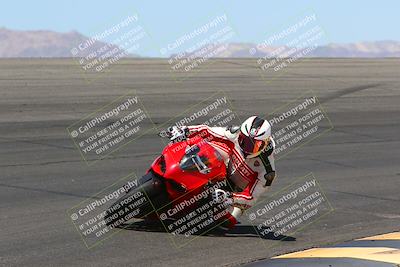 media/May-14-2022-SoCal Trackdays (Sat) [[7b6169074d]]/Bowl (1120am)/